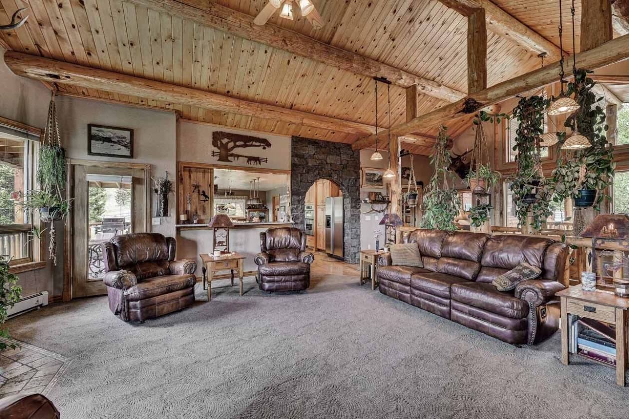 MOUNTAIN PROPERTY NEAR AVON, MONTANA Garrison, Powell County, Montana