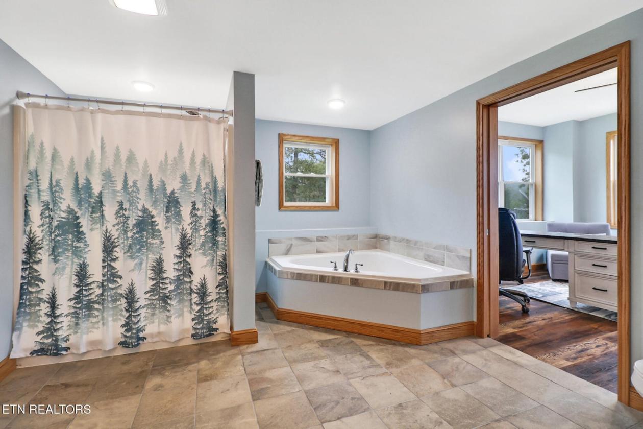 Modern Basement Ranch in Big South Fork - photo 25