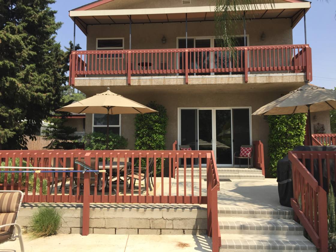 HORSES AND A LOT MORE LOCATED IN FAMOUS SHADOW HILLS. CA 91040 Shadow