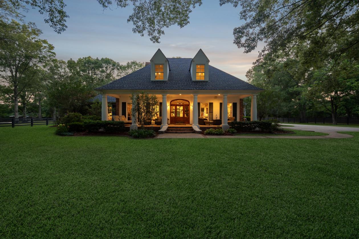 Equestrian Paradise - 5 Acres • Barn • Cross Fenced - photo 28
