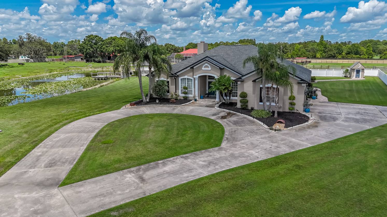 Horse Property for sale.