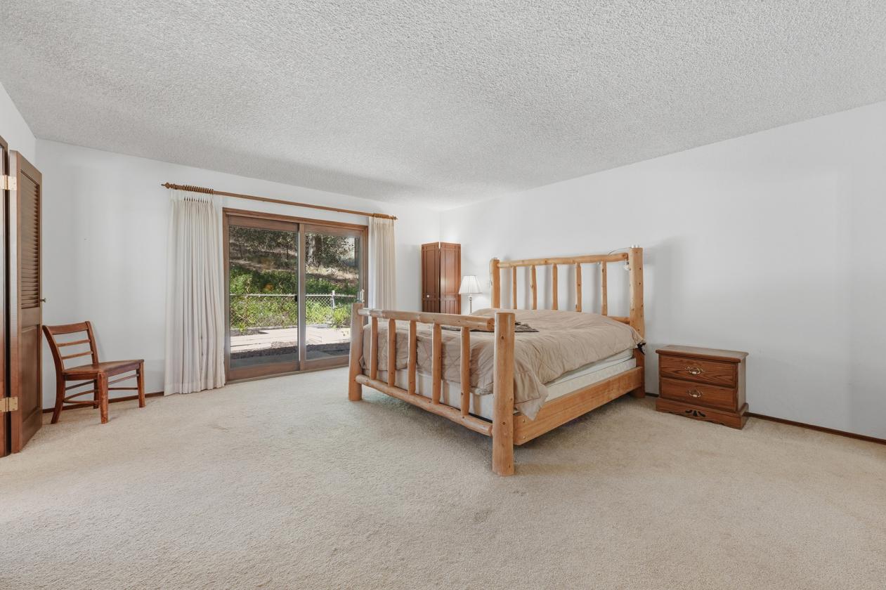 Private Ranch Style Home With Room for Horses - photo 14