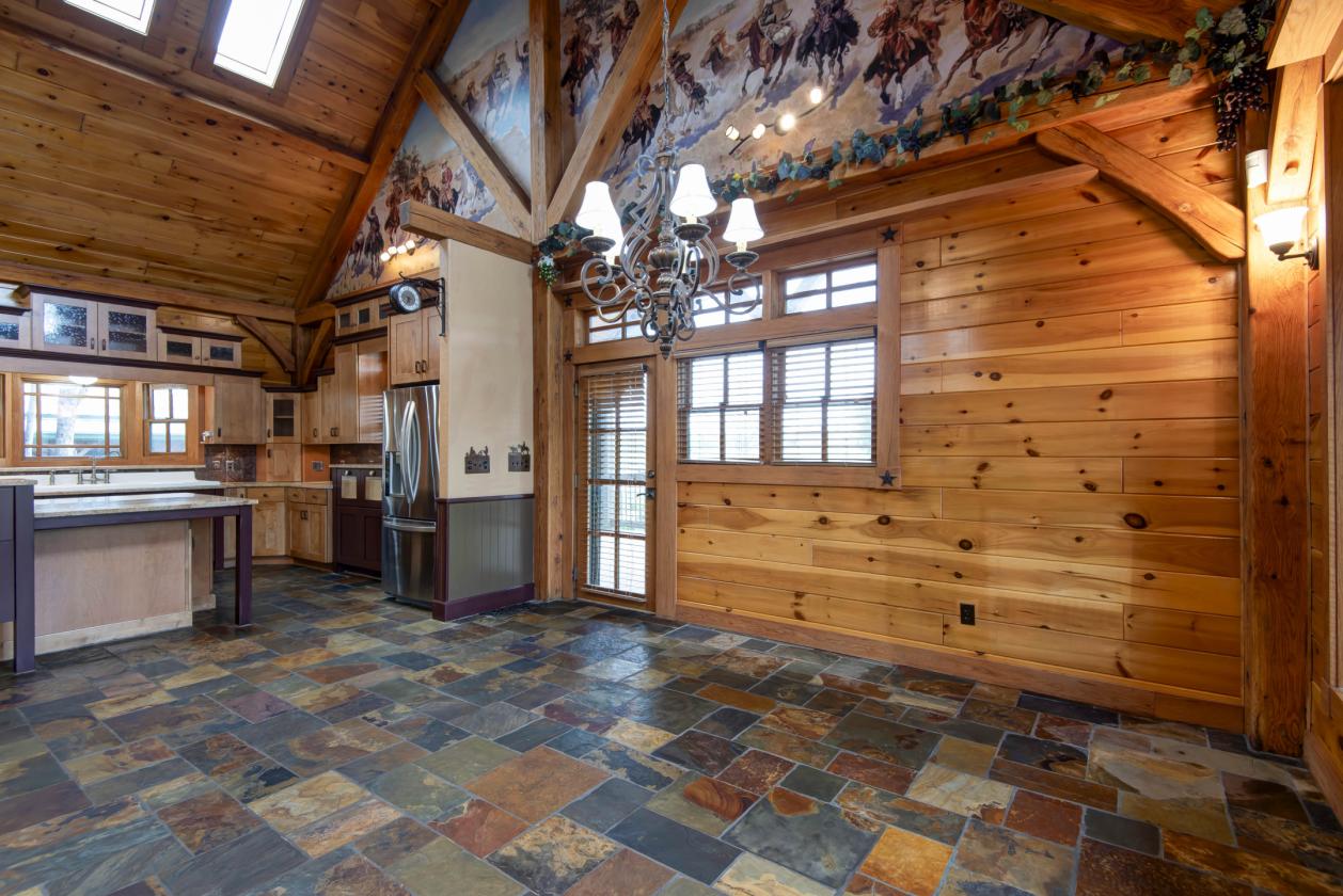 Gated estate located on a gently rolling 33 acres - photo 9