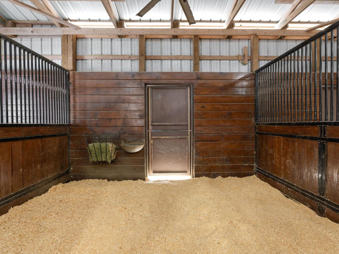 Hill Country Showcase Home Plus Horse Barn - photo 25