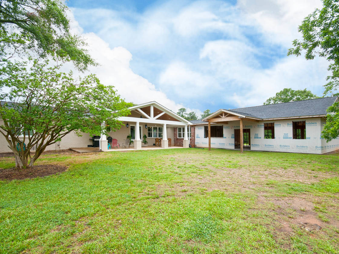 Gorgeous Ranch Style Home with 13.7 acres of SC pasture... | Greenville ...