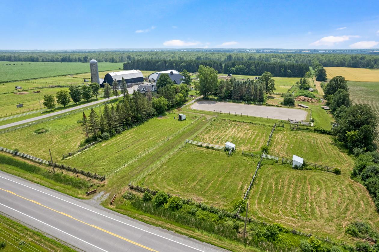 SURROUNDED BY VIBRANT EQUESTRIAN COMMUNITY - photo 28