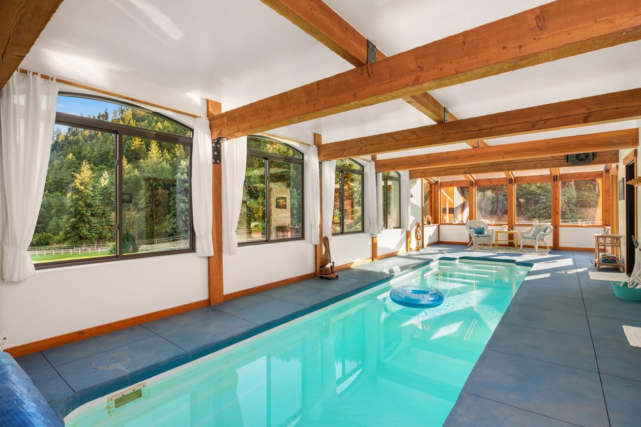 Where Mountain Living and Equestrian Dreams Come T - photo 23