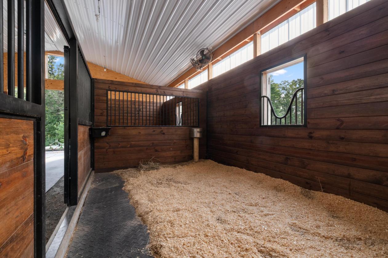 Stunning Horse Property near Charlottesville - photo 27