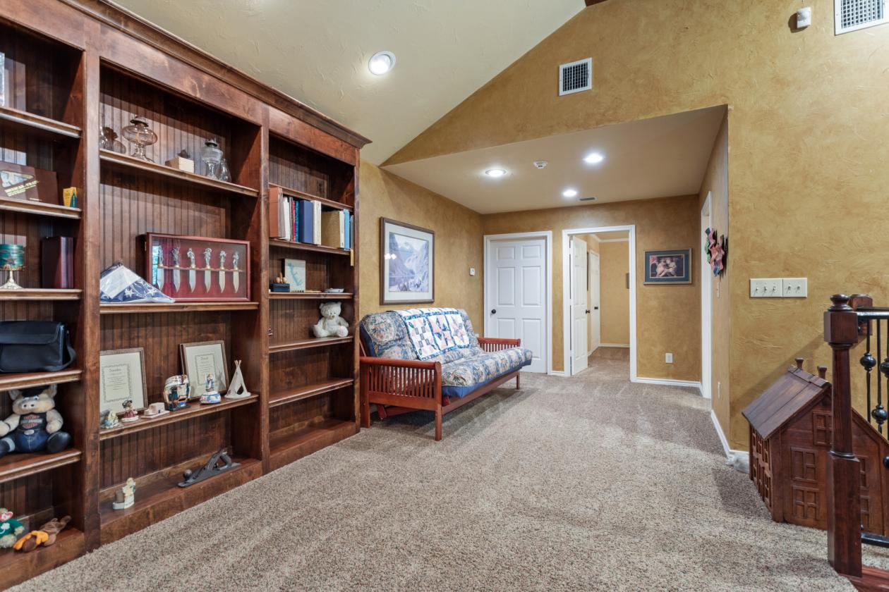 9.99 Acres in a park-like setting - photo 11