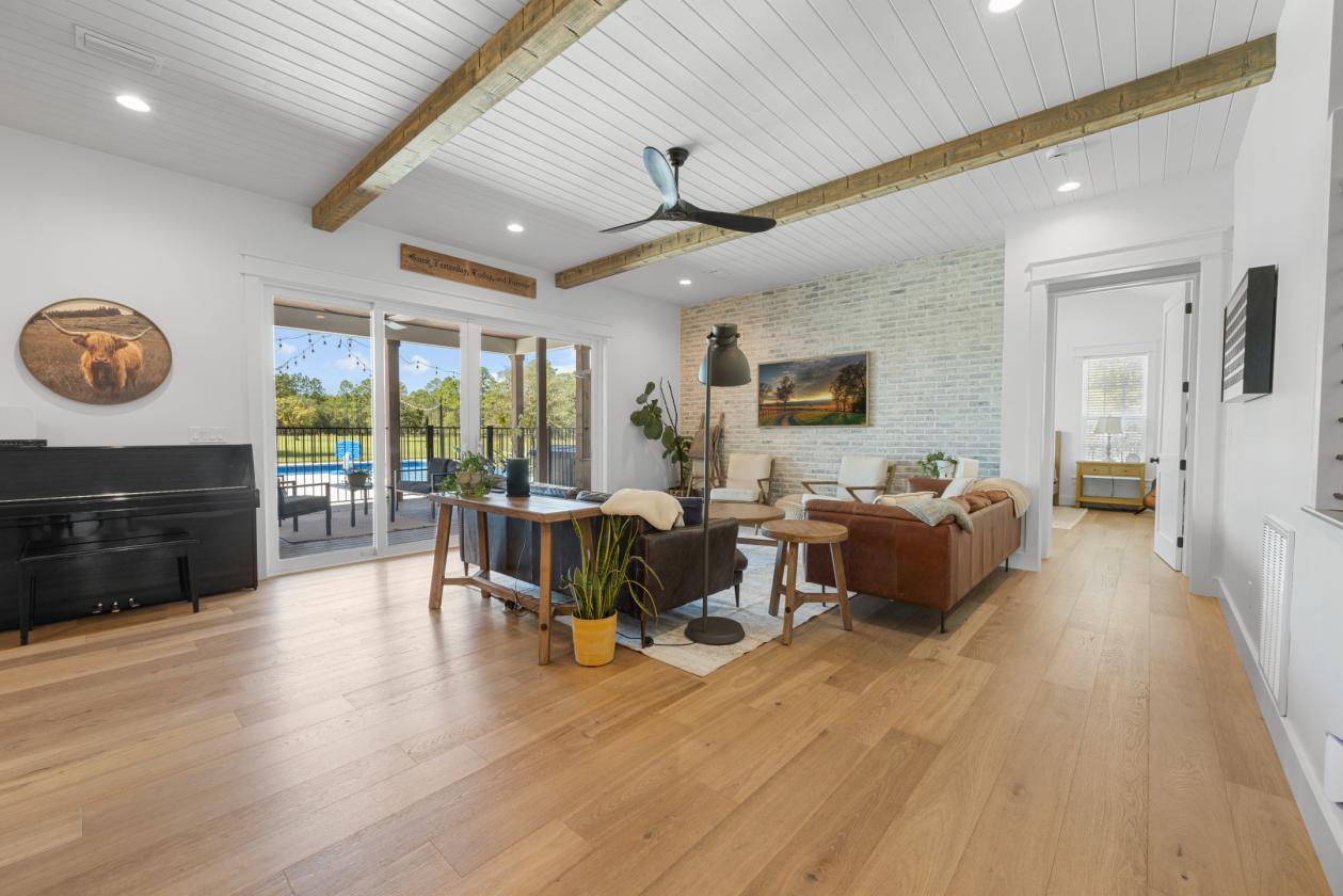 Modern Farmhouse with 3 Stall Barn on 20 Acres - photo 14