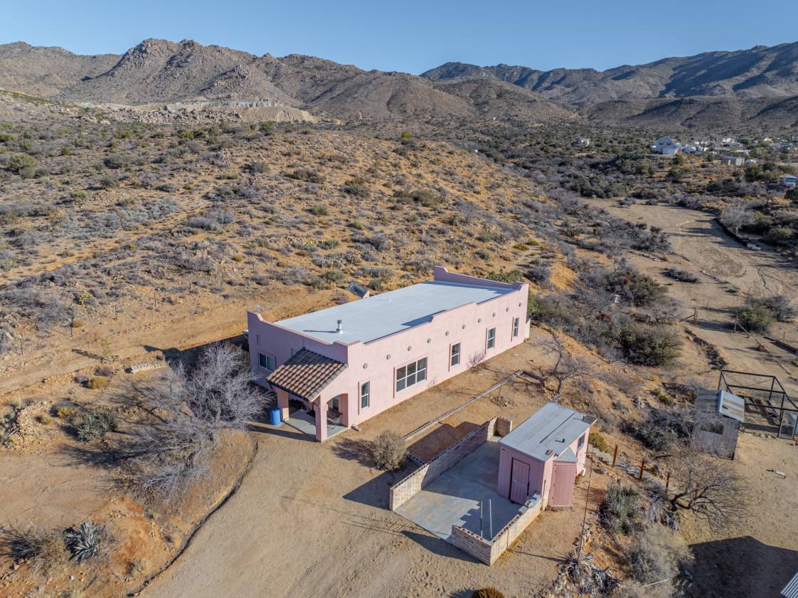 Horse Property for sale.