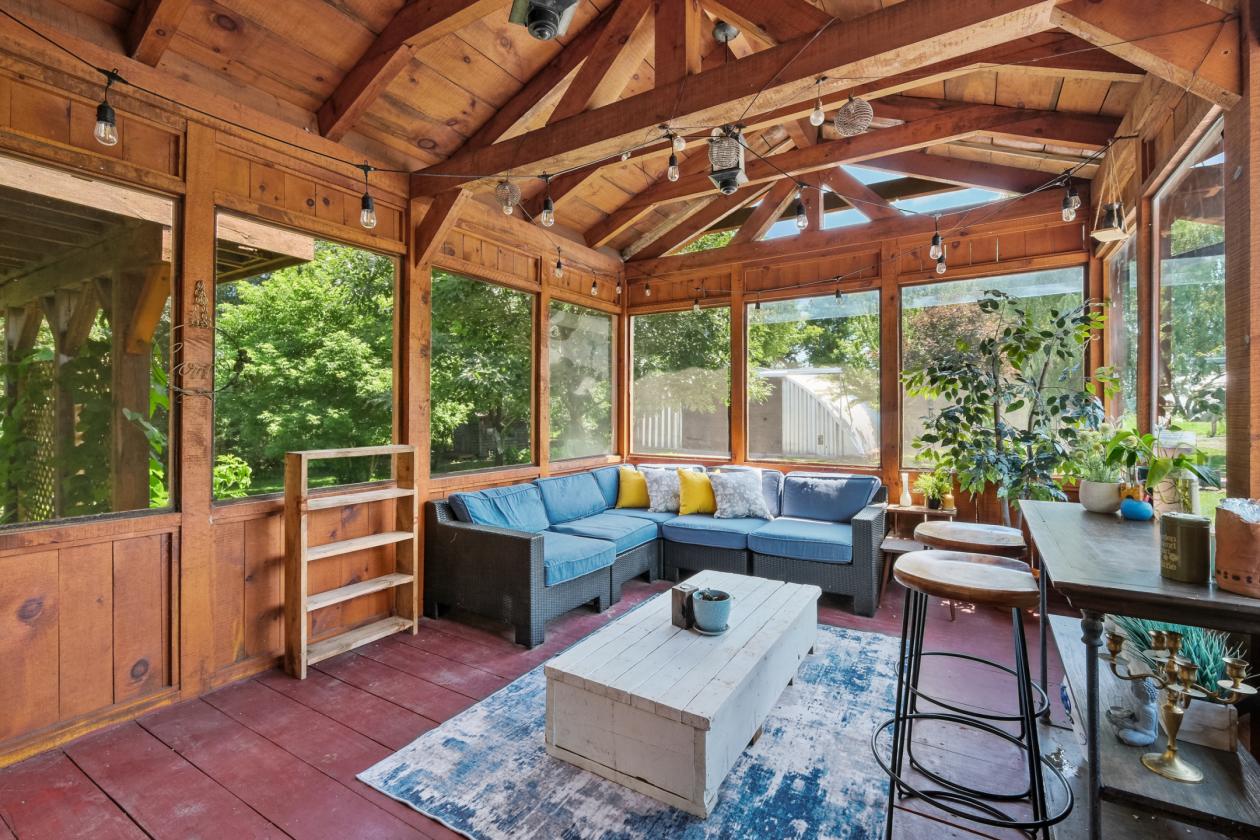 Horse farm with remodeled home with remodeled home - photo 5