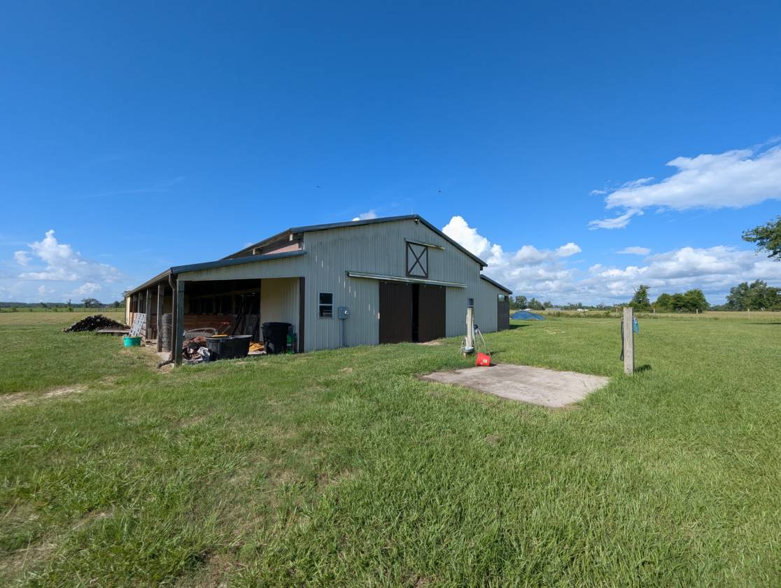 Horse Property for sale.
