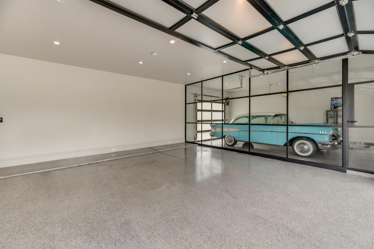 PRIVATE GATED MODERN ARCHITECTURAL ESTATE - photo 20