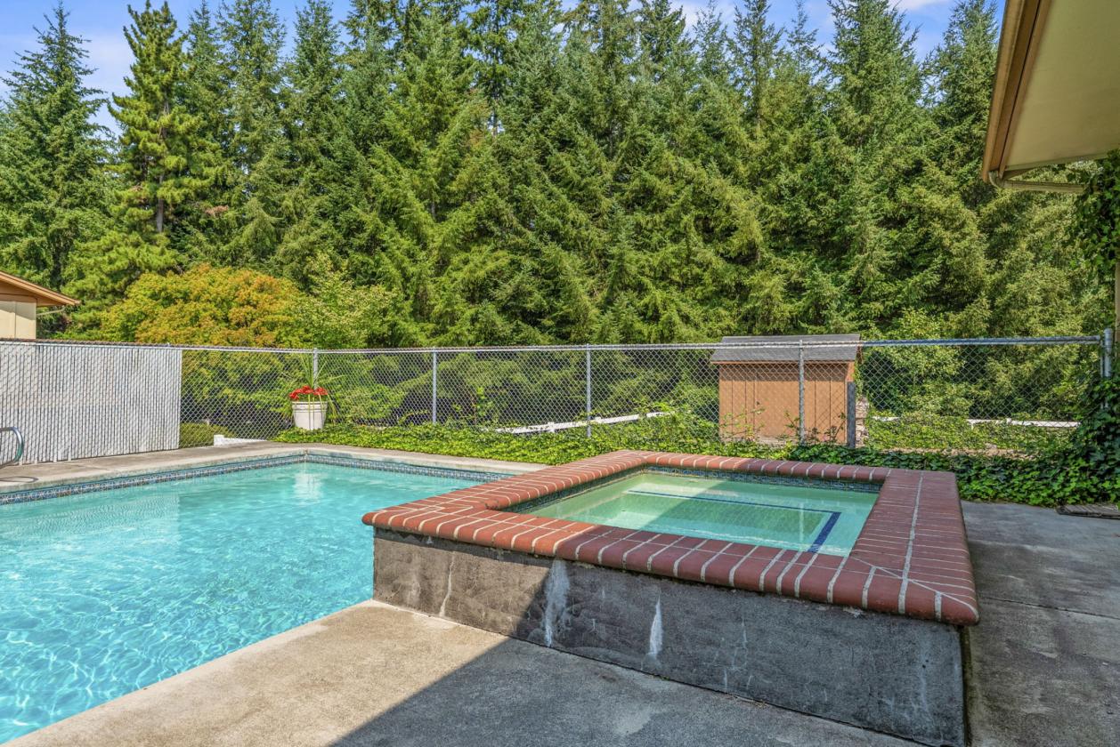 Rose Valley Horse Property with a Pool! - photo 9
