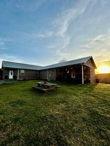 Horse Property for sale.