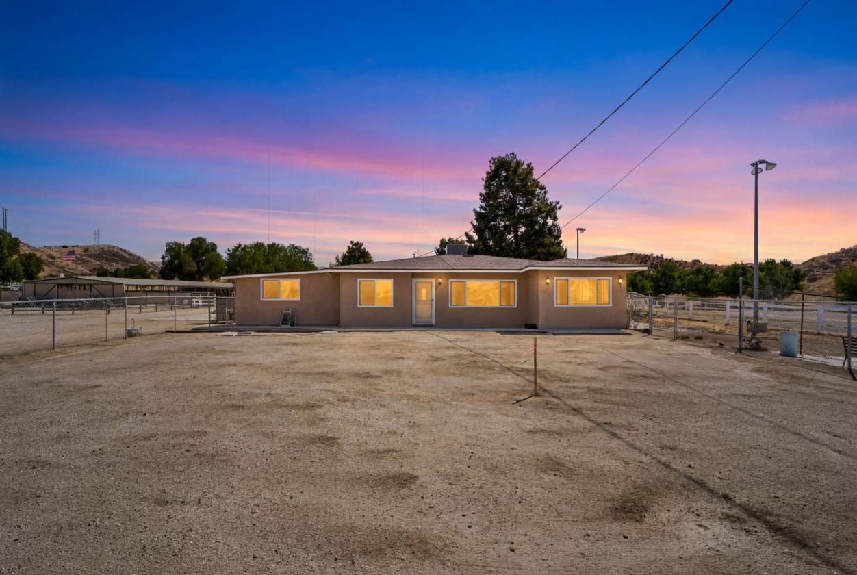 16 Acre Redlands Ranch - photo 4