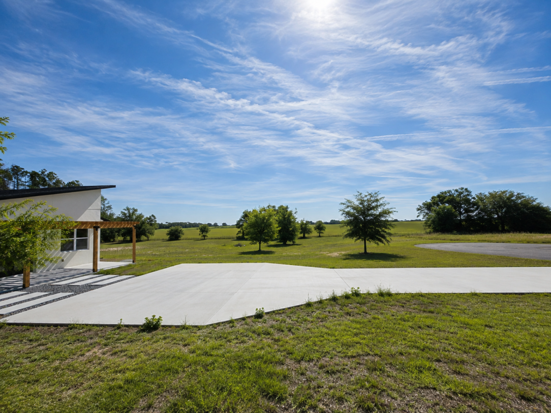 MODERN EQUESTRIAN RETREAT WITH SWEEPING PASTURE VI - photo 24