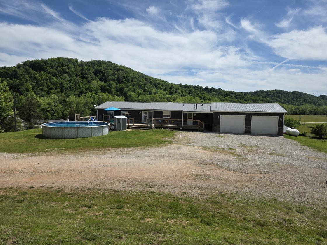 47 acre Equestrian Dream Barn with Remodeled Home - photo 30