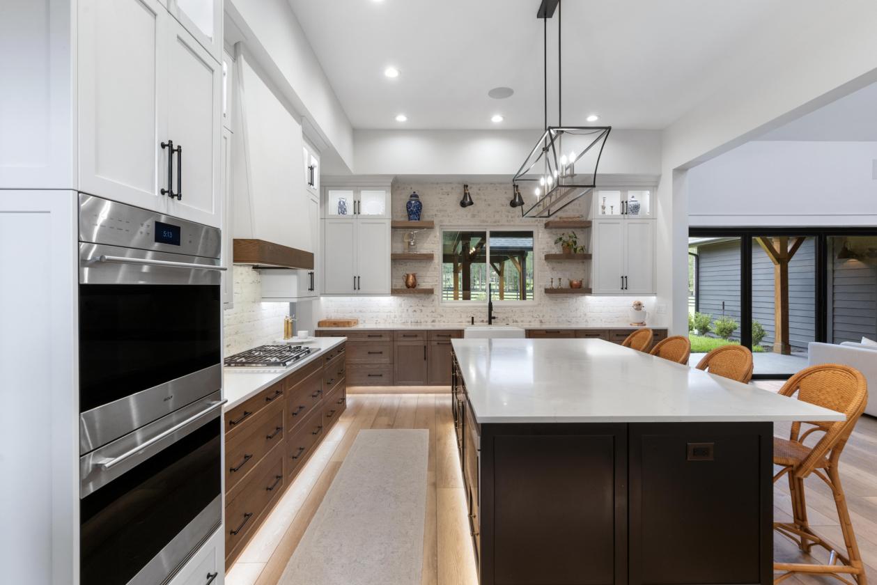Lakewood Ranches Modern Estate - photo 22