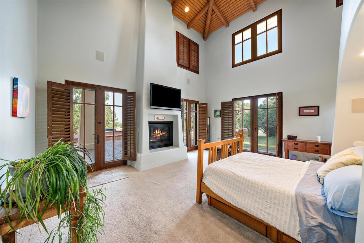 Exquisite 18 Acre Equestrian Estate - photo 14