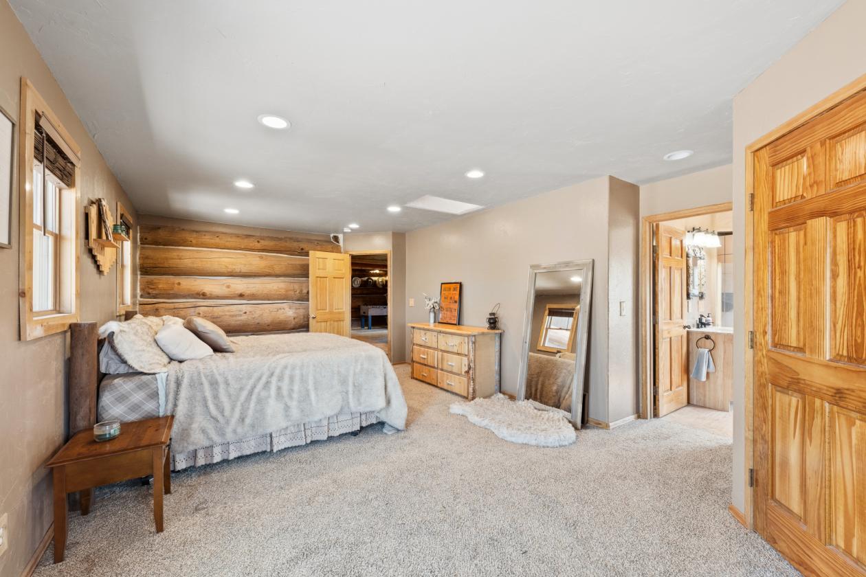 Horse Property with stunning views - photo 15