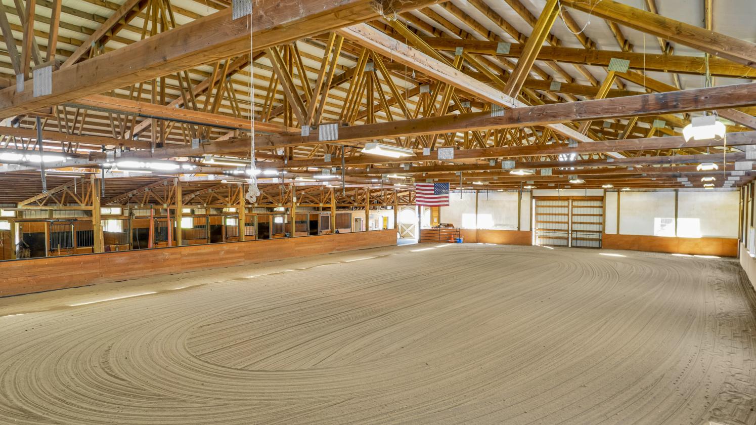 Close-In Horse Property with indoor riding arena - photo 3