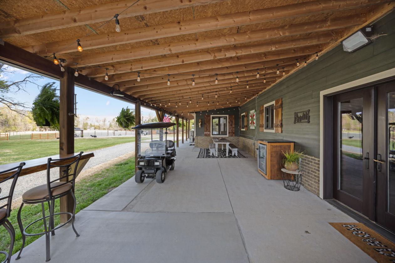 OPEN HOUSE Sat 08/01 from 11 to 4 Equestrian Ctr - photo 6