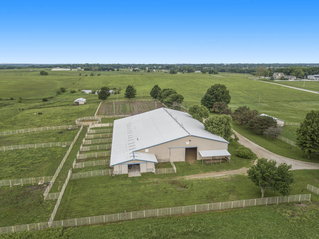 Horse farm for sale Oskaloosa, Jefferson County, Kansas Horse farm