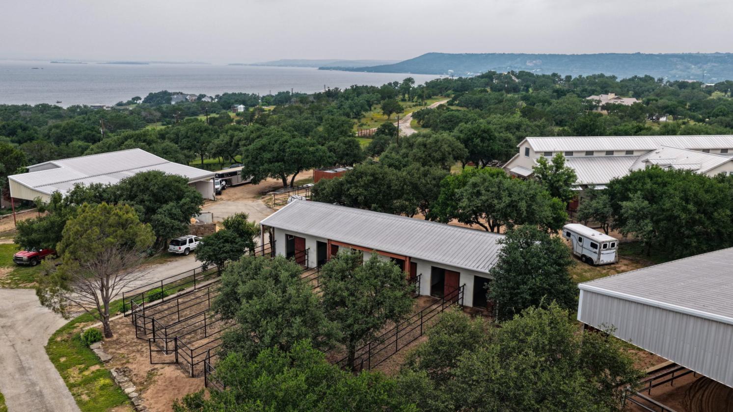 11 acre Equestrian Ranch with Lake Buchanan VIEWS - photo 4