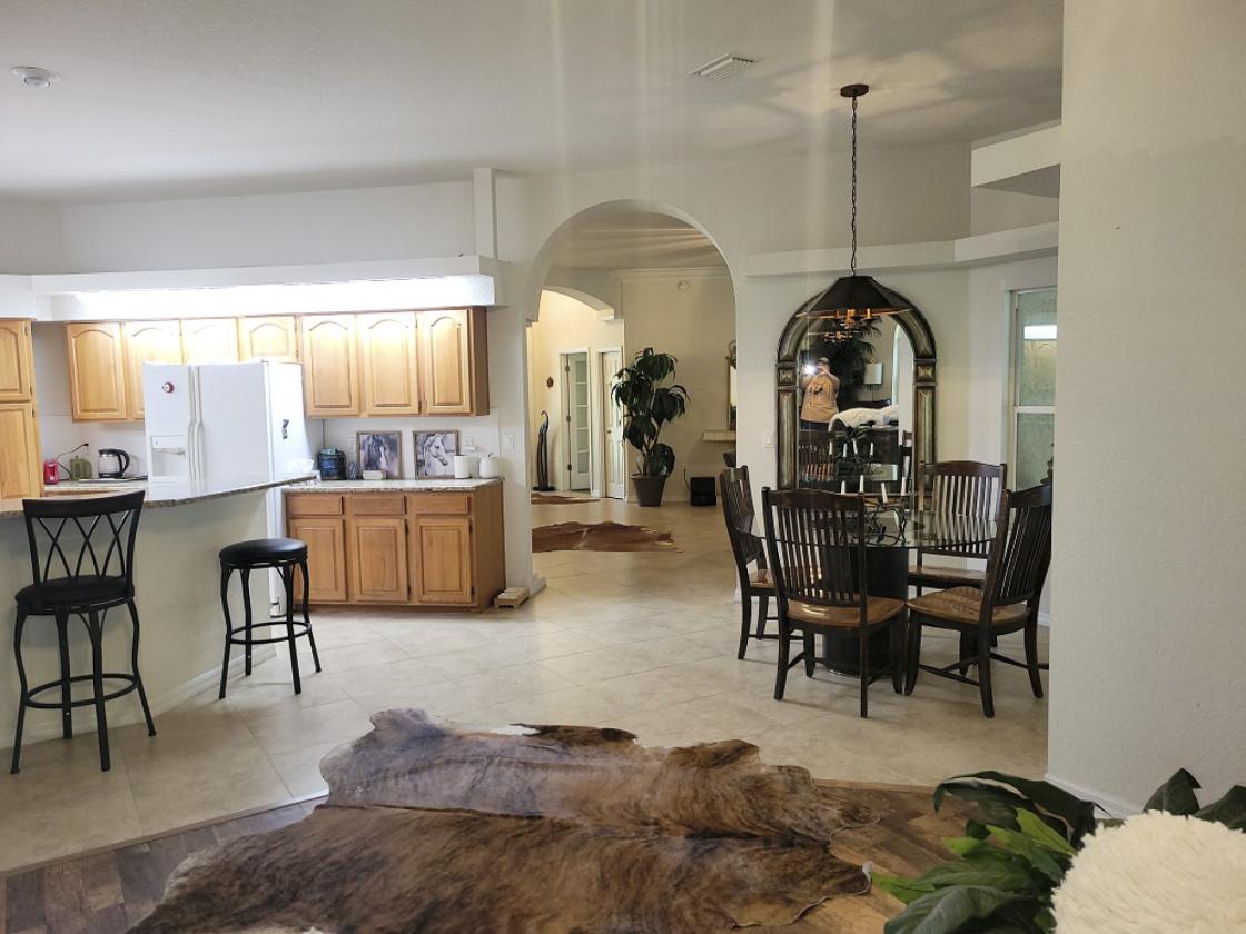 Looking for Old Florida vibes with modern amenities - photo 14