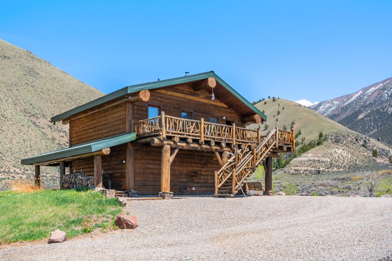 Private Idaho Retreat on 325 acres! - photo 4