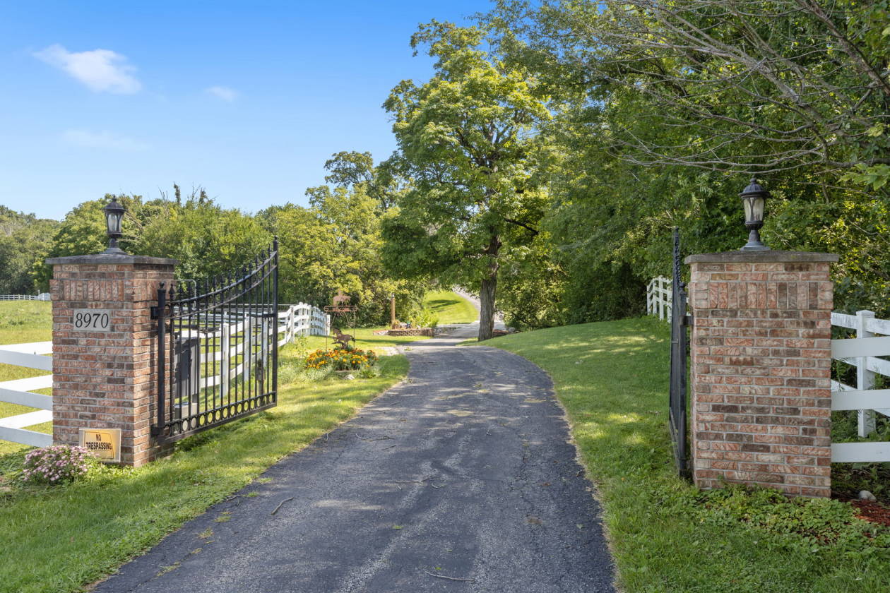 NEW PRICE! 38 ACRE HORSE FARM! - photo 4