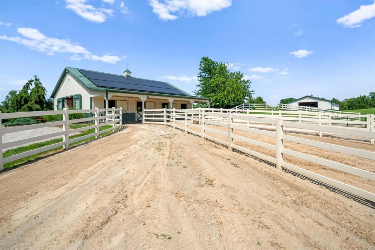 Unparalleled Horse Property with Lake Lifestyle! - photo 4