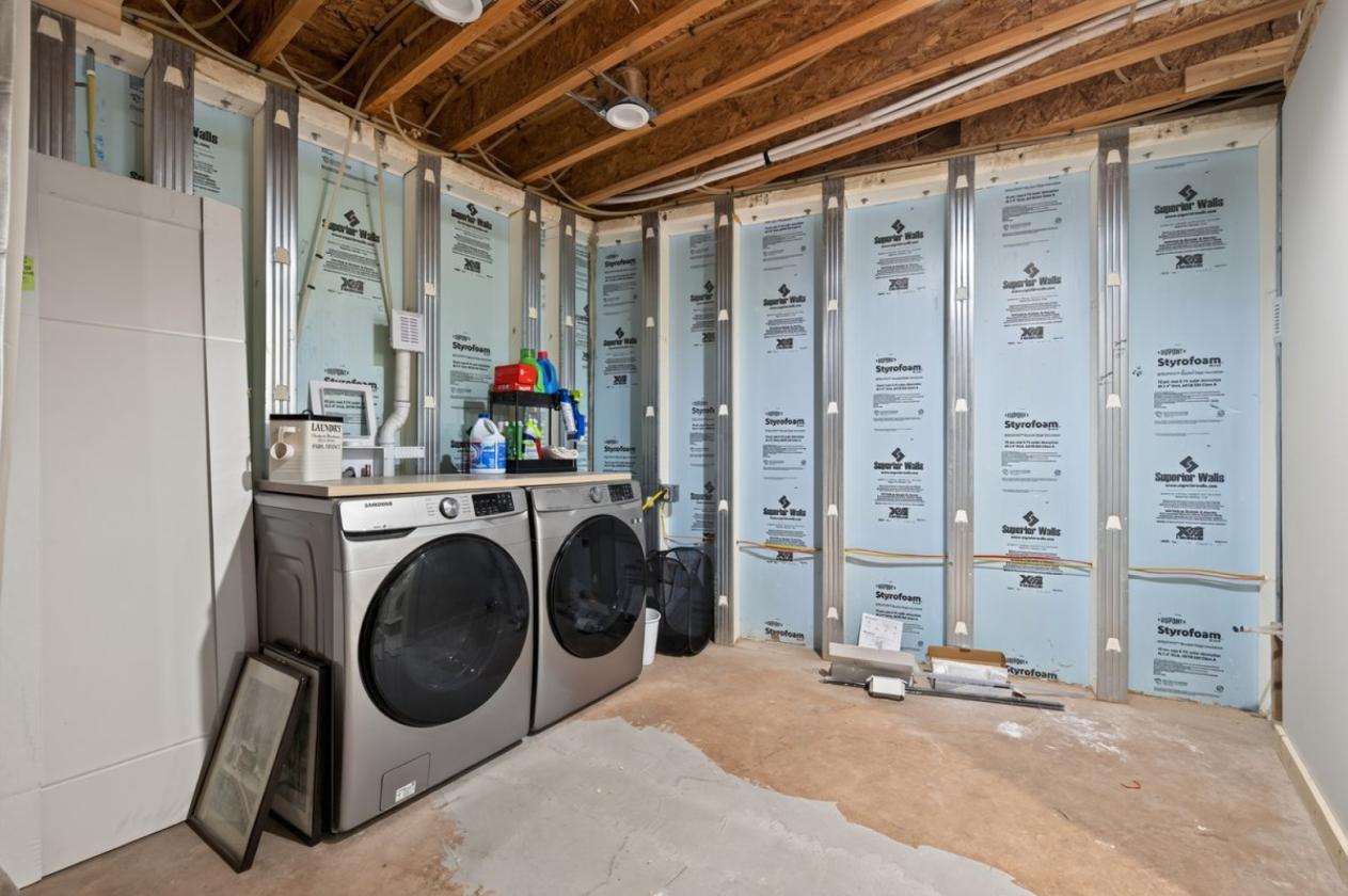 Unique Construction like no other in Wyoming! - photo 27