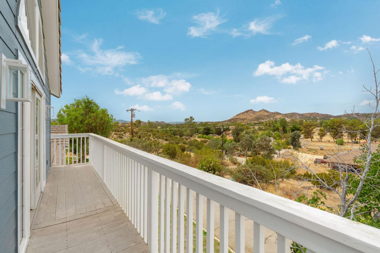 Expansive 5-Acre Estate - photo 21