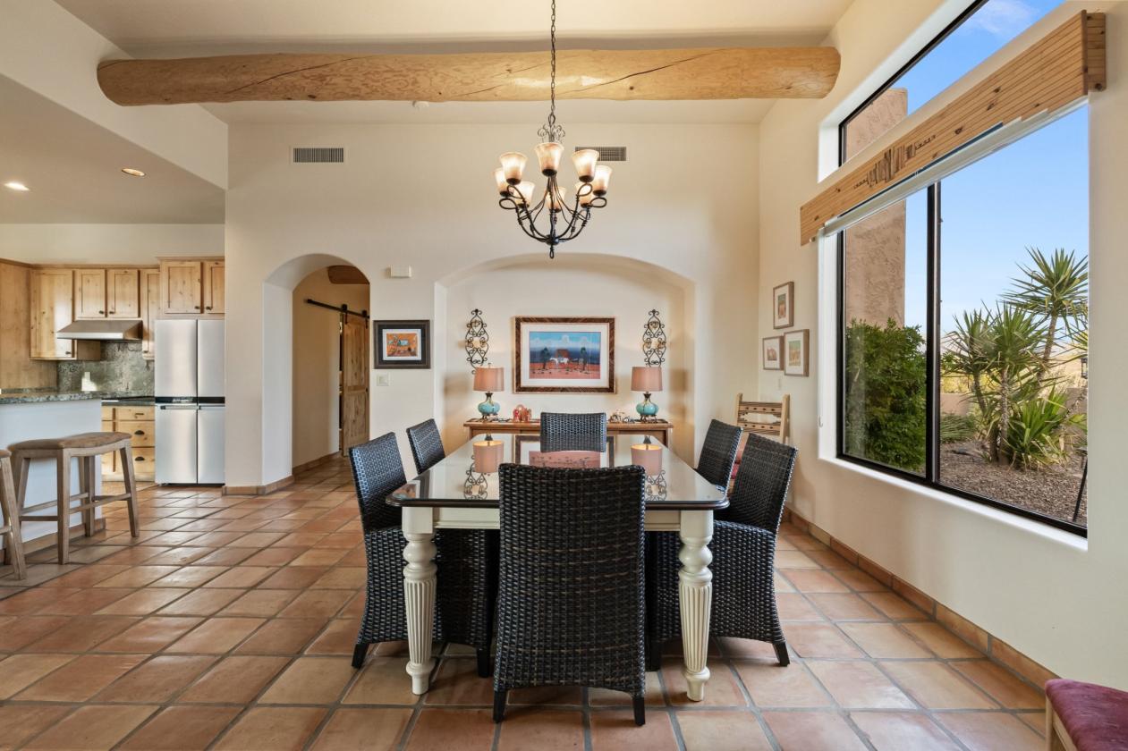 Paradise on Hummingbird Hill: Goldfield Ranch - photo 5