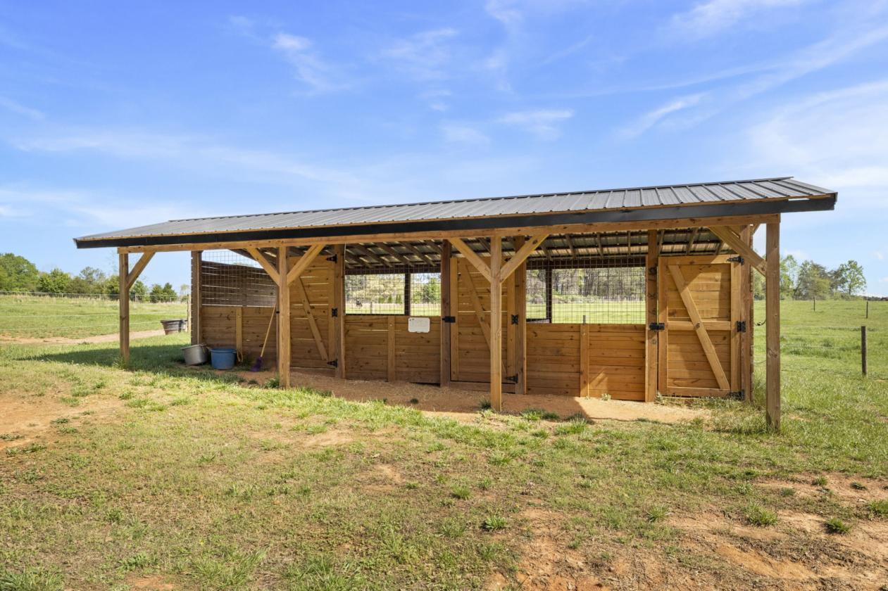 Premier 47+- acre Equestrian facility - photo 25