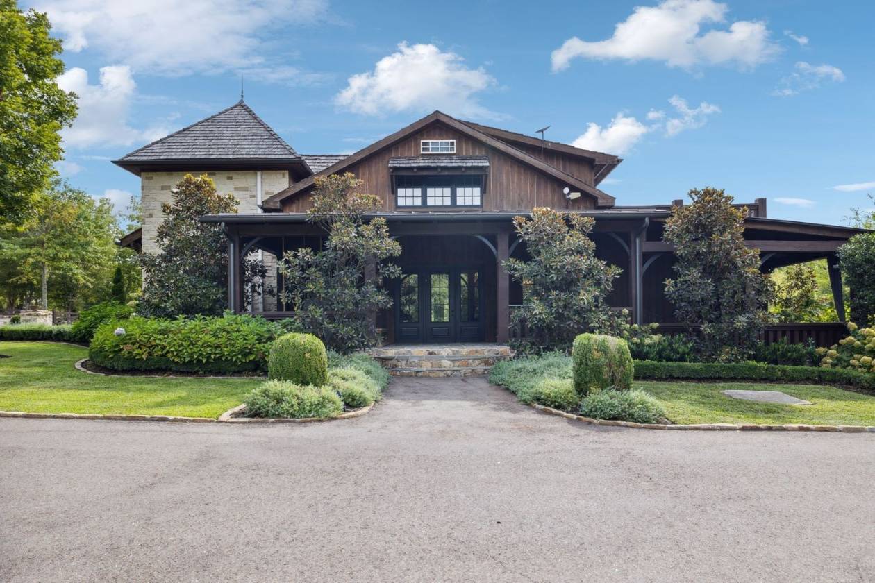 Cortina Farms: 120-Acre Equestrian & Event Estate - photo 9