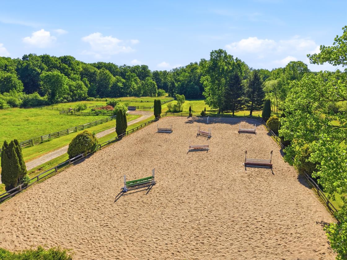 Rare 10-acre equestrian property in Geauga County - photo 16
