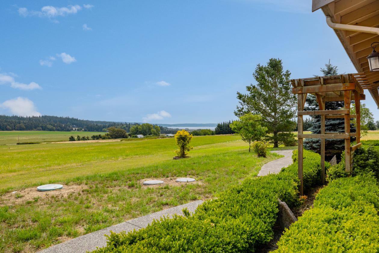 Exceptional Estate in Ebey's Landing Preserve - photo 28