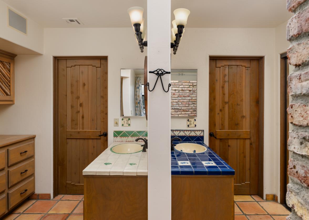Rancho Santa Fe Lifestyle. County Freedom. No HOA. - photo 19