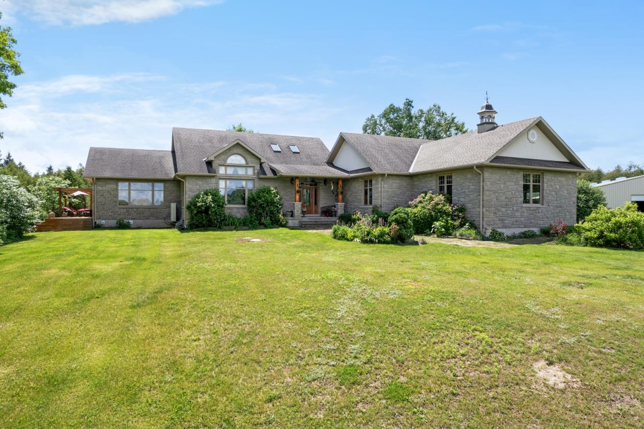 LUXURIOUS 195 ACRE EQUESTRIAN ESTATE - photo 11