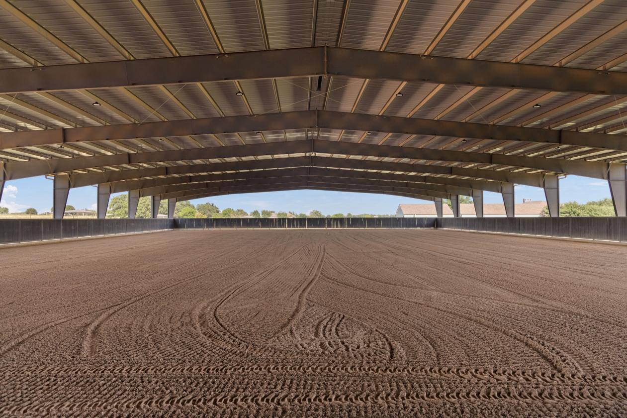 Luxury Equestrian Estate on 73 Acres - photo 3