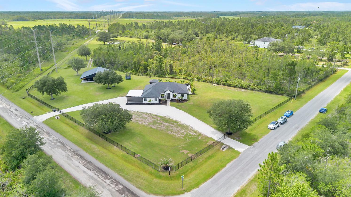 Luxury Modern Farm House Estate - photo 25