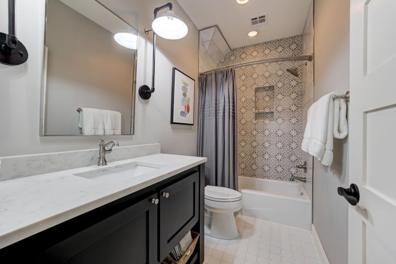 Luxury Living Meets Equestrian Elegance! - photo 22