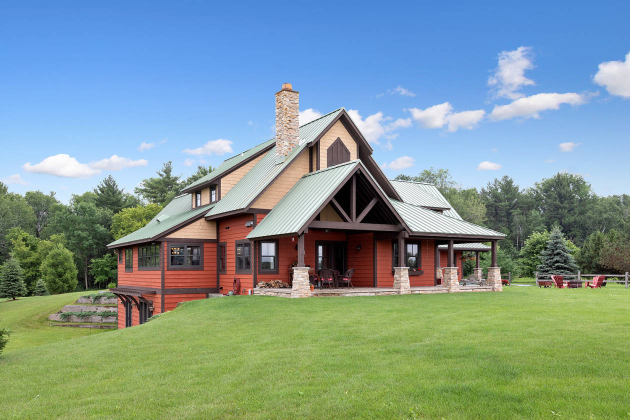 Horse Farms For Sale in Valders Manitowoc County, Manitowoc County