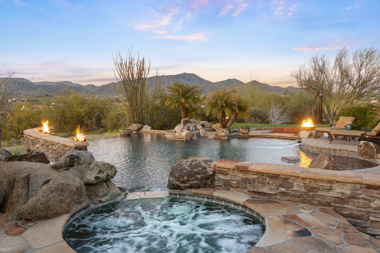 Horse Property for sale.