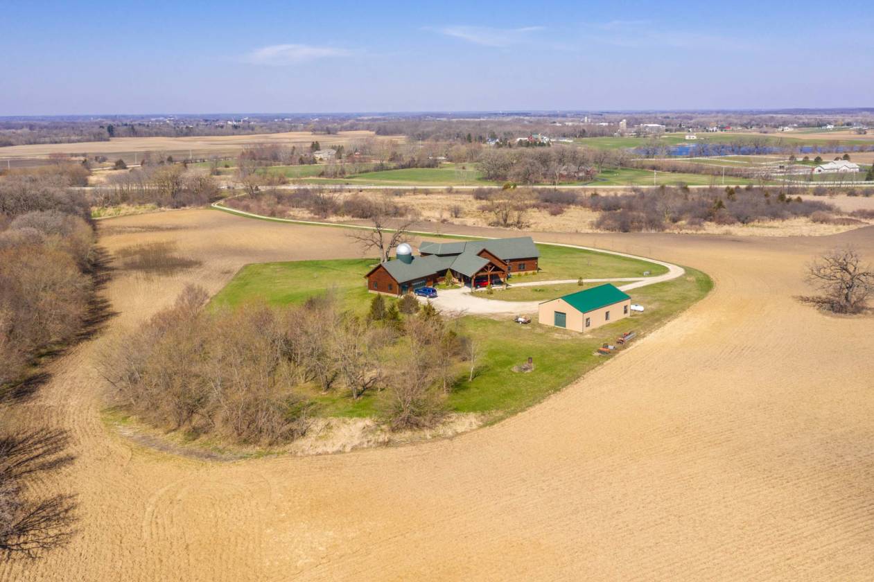 Secluded Country Estate in Brighton, WI. Salem, Kenosha County