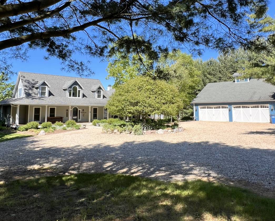 Horse Property for sale.